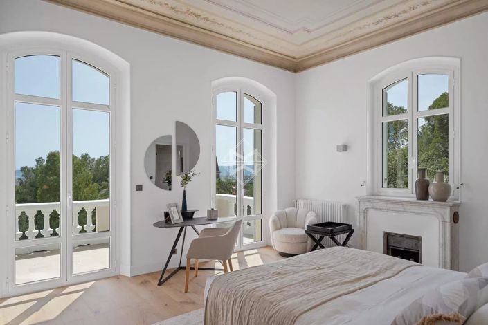 Image No.11-6 Bed House for sale