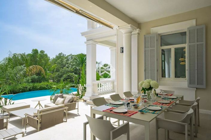 Image No.8-6 Bed House for sale