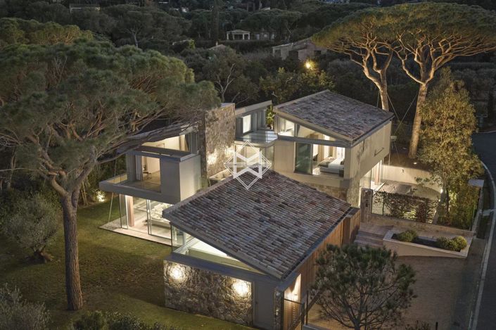 Image No.17-5 Bed House for sale