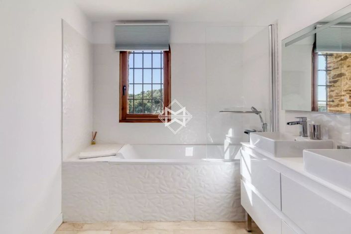 Image No.19-Maison de 6 chambres à vendre à Bormes-les-Mimosas