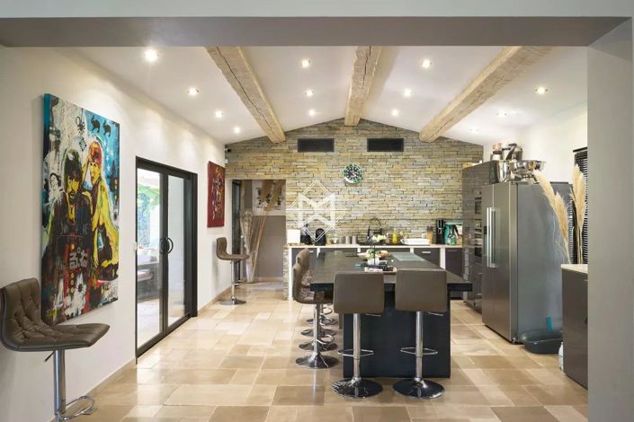 Image No.14-5 Bed House for sale