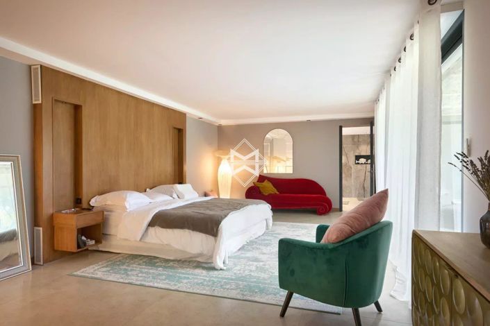 Image No.15-5 Bed House for sale