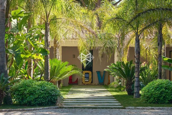 Image No.19-5 Bed House for sale