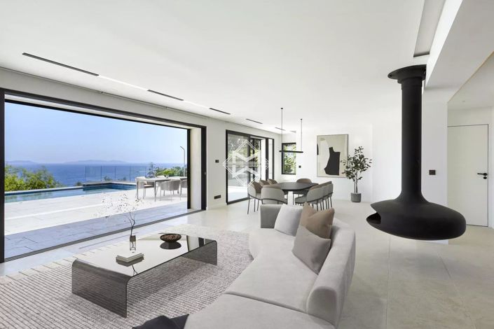 Image No.7-4 Bed House for sale