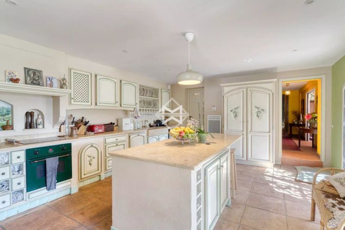 Image No.9-Maison de 9 chambres à vendre à Le Lavandou