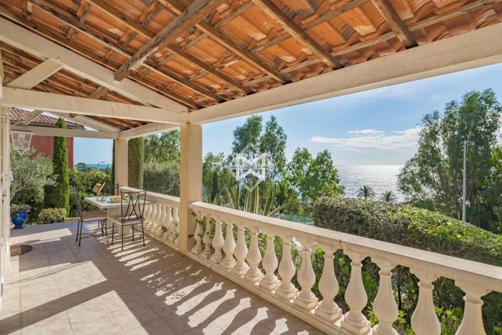 Image No.1-2 Bed House for sale