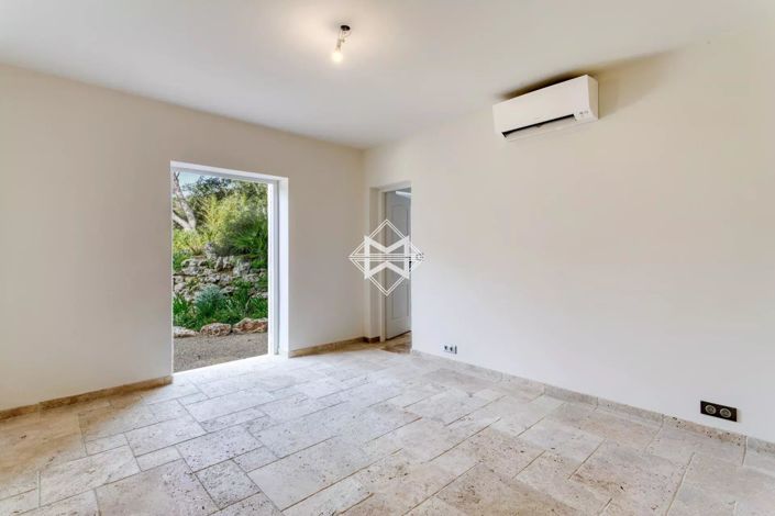 Image No.9-Maison de 6 chambres à vendre à La Croix-Valmer