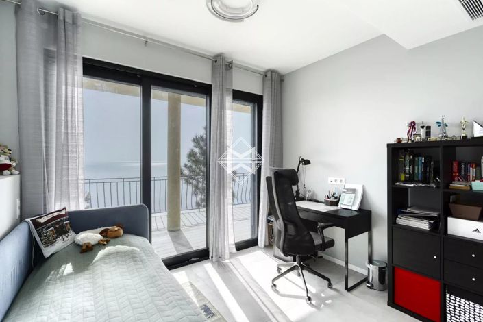 Image No.10-4 Bed House for sale