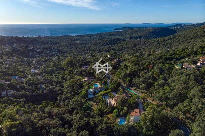 Image No.10-4 Bed House for sale