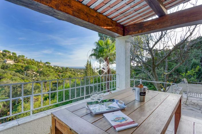 Image No.5-4 Bed House for sale