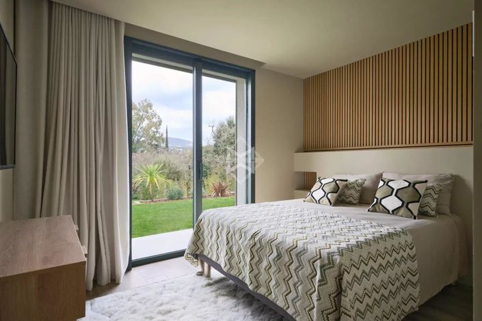 Image No.13-5 Bed House for sale