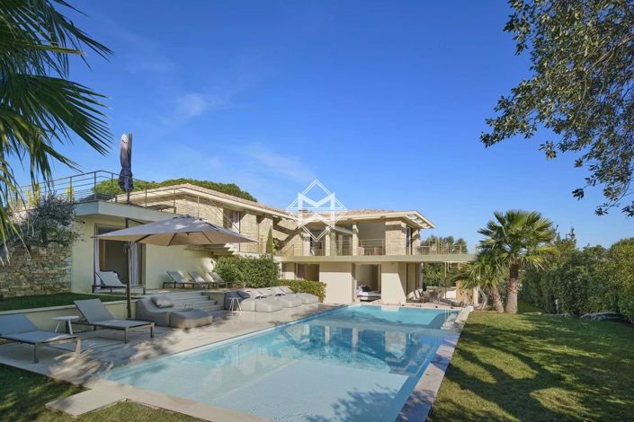 Image No.17-5 Bed House for sale