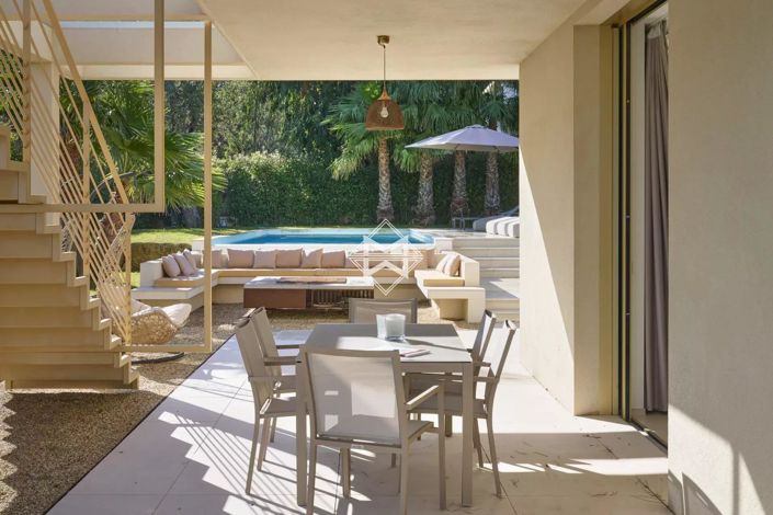 Image No.18-5 Bed House for sale