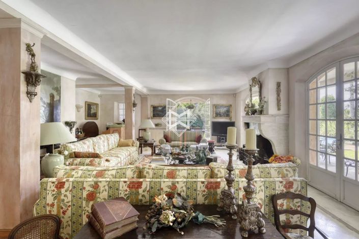 Image No.7-6 Bed House for sale