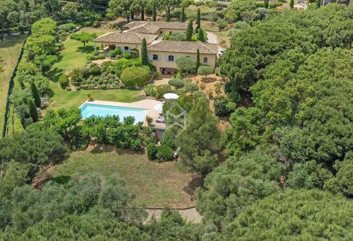 Image No.1-6 Bed House for sale