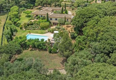 1 - La Croix-Valmer, House