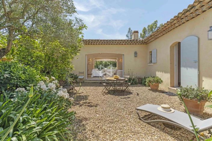 Image No.20-6 Bed House for sale