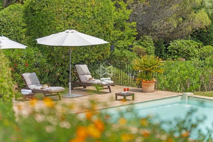 Image No.3-6 Bed House for sale