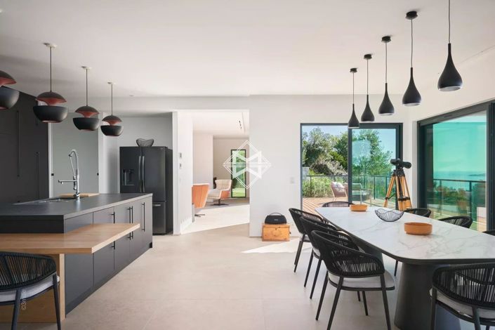 Image No.11-Maison de 5 chambres à vendre à Grimaud