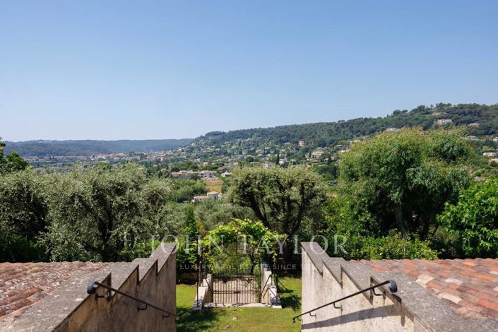 Image No.14-5 Bed House for sale