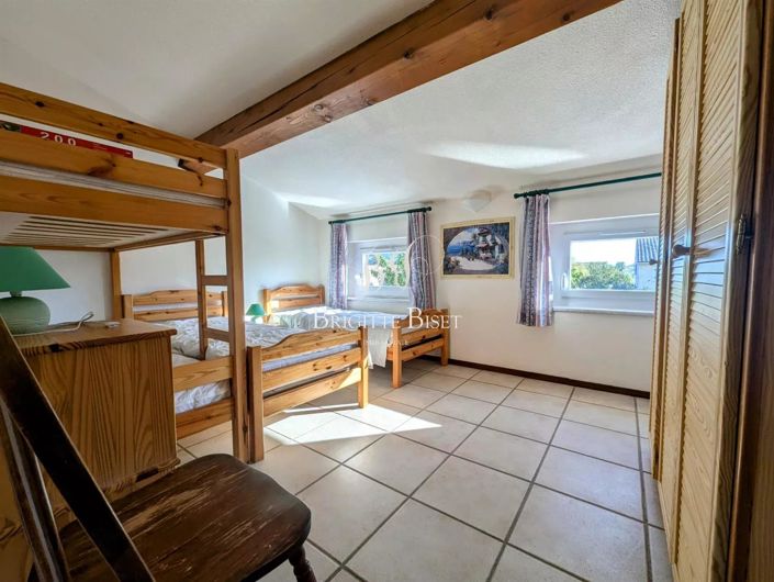 Image No.12-4 Bed House for sale