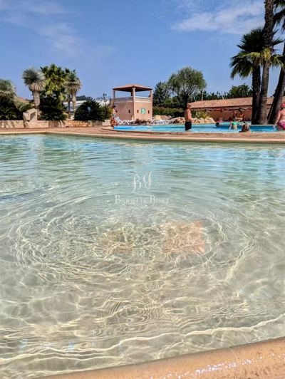 Image No.17-4 Bed House for sale