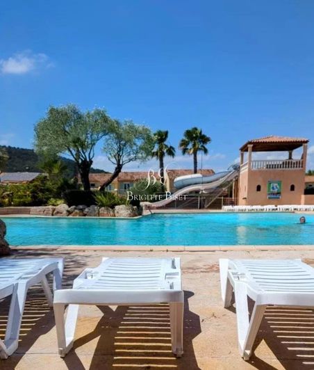 Image No.18-4 Bed House for sale