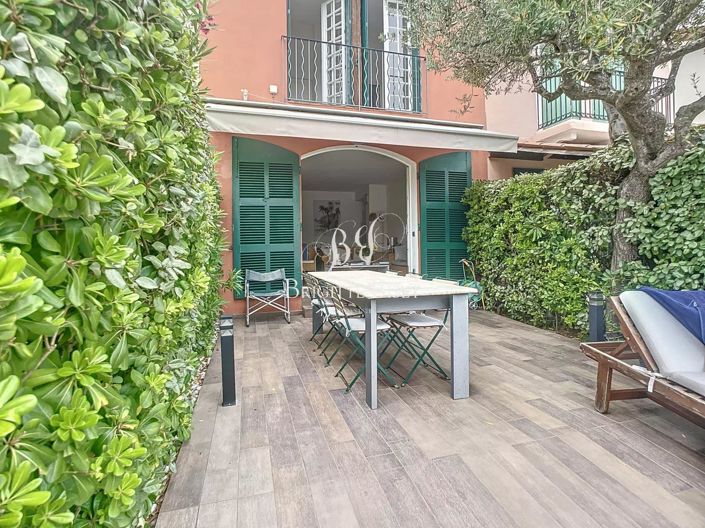 Image No.1-Maison de 3 chambres à vendre à Grimaud