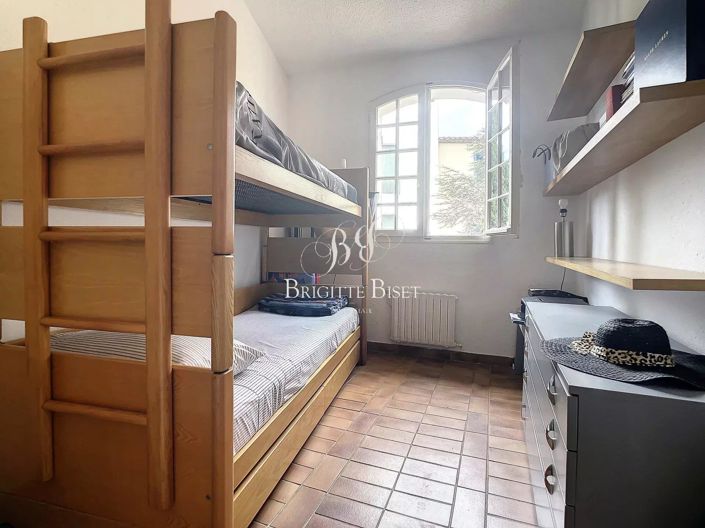 Image No.13-3 Bed House for sale