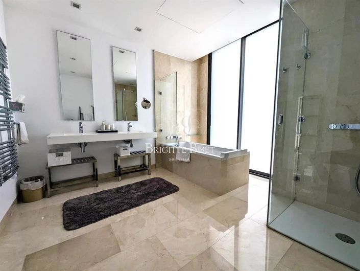 Image No.17-5 Bed Apartment for sale