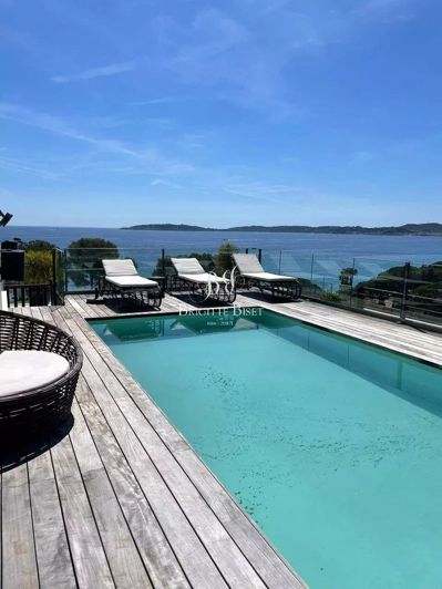 Image No.24-5 Bed Apartment for sale