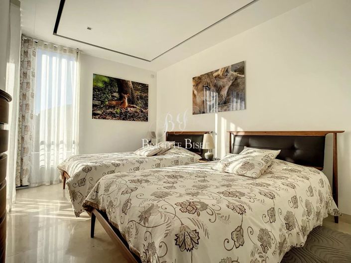 Image No.10-2 Bed Apartment for sale