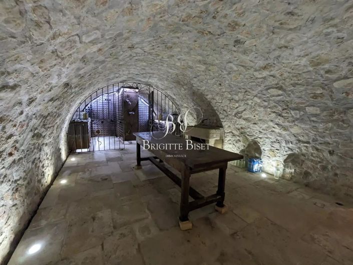 Image No.25-4 Bed House for sale