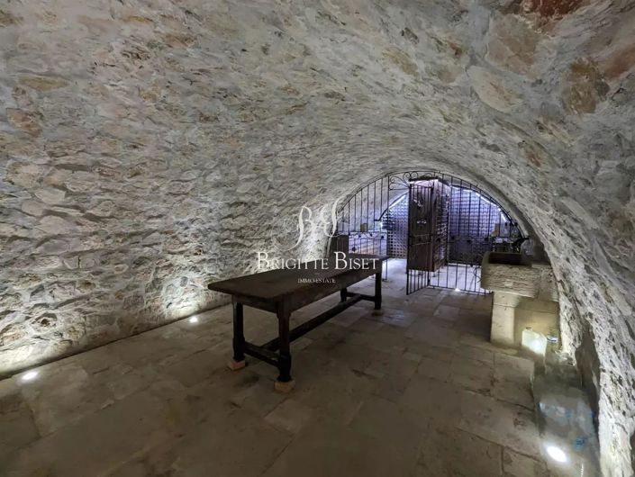 Image No.26-4 Bed House for sale