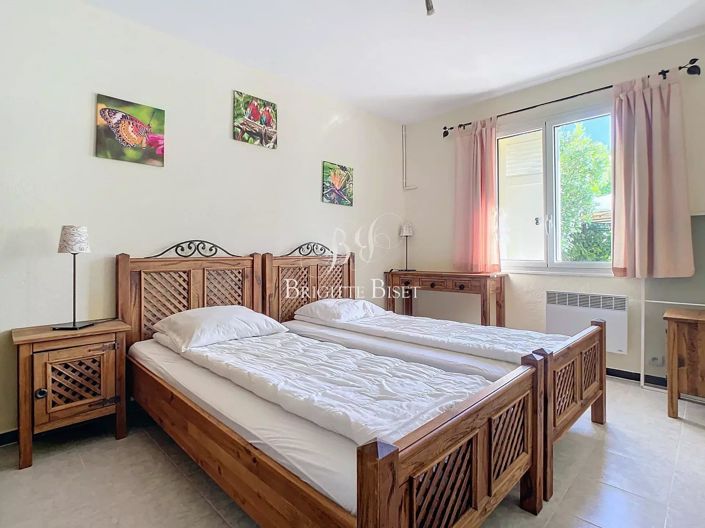 Image No.16-3 Bed House for sale