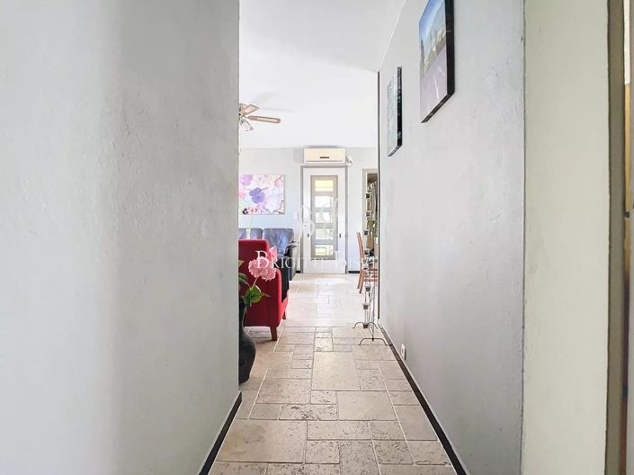 Image No.18-3 Bed House for sale