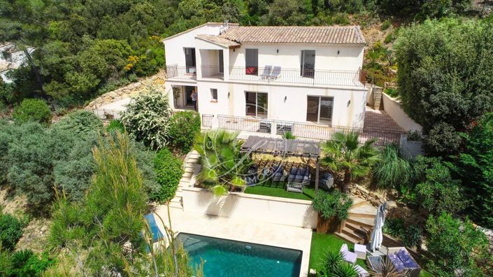 Image No.1-5 Bed House for sale