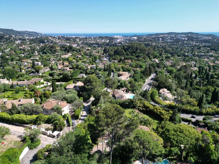 Image No.2-5 Bed House for sale