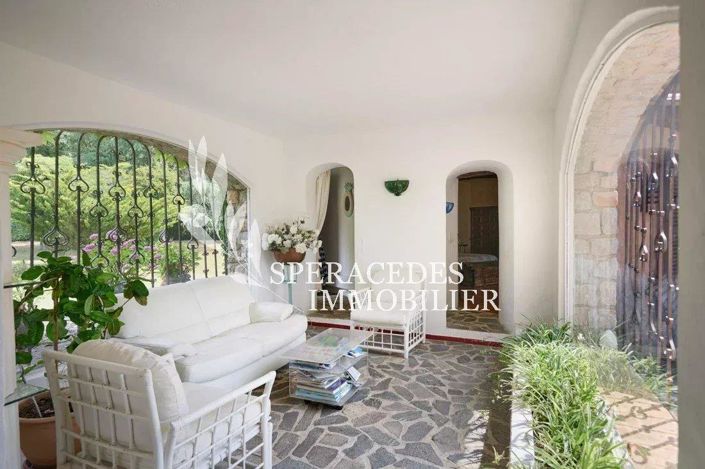 Image No.11-6 Bed House for sale