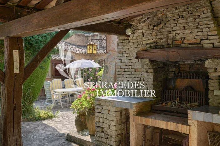 Image No.5-6 Bed House for sale