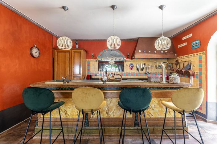 Image No.15-6 Bed House for sale