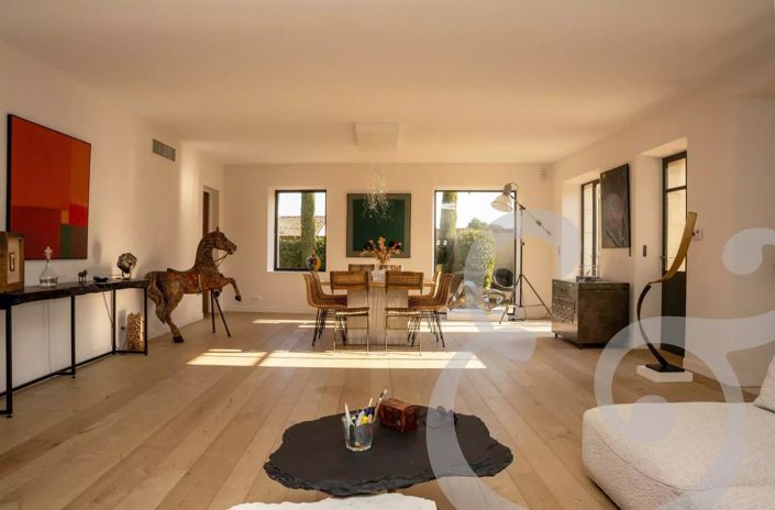 Image No.5-Appartement de 4 chambres à vendre à Eygalières