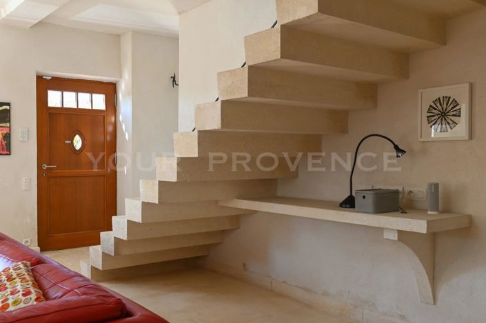 Image No.10-3 Bed House for sale