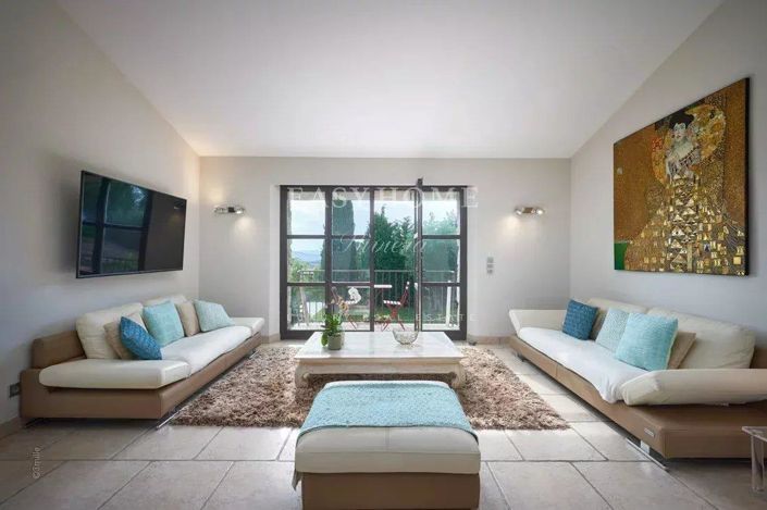 Image No.3-5 Bed House for sale