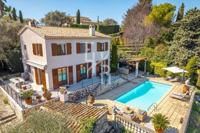 Maison de 4 chambres à vendre à Vence