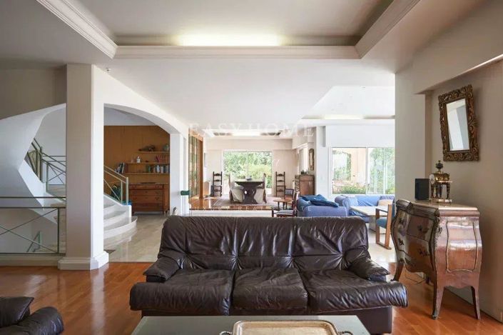 Image No.19-5 Bed House for sale