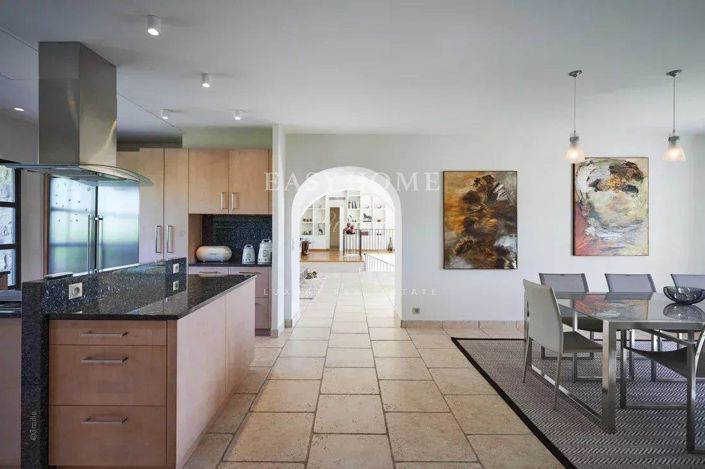 Image No.15-5 Bed House for sale