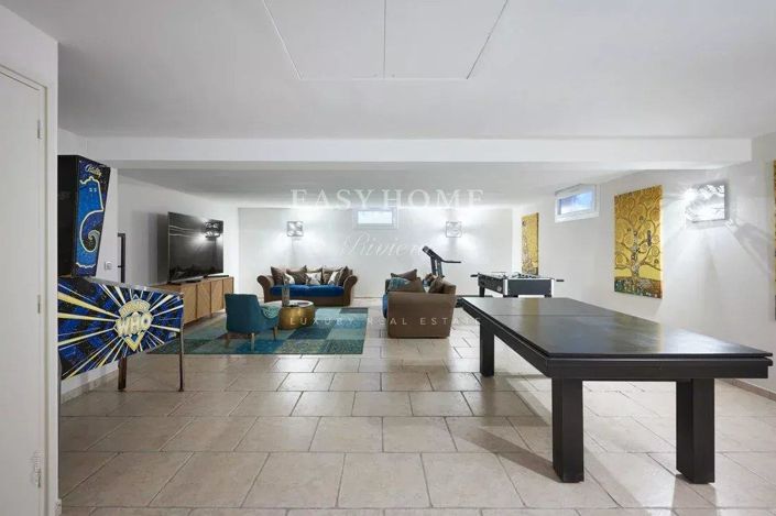 Image No.21-5 Bed House for sale