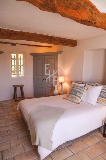 Image No.10-5 Bed House for sale