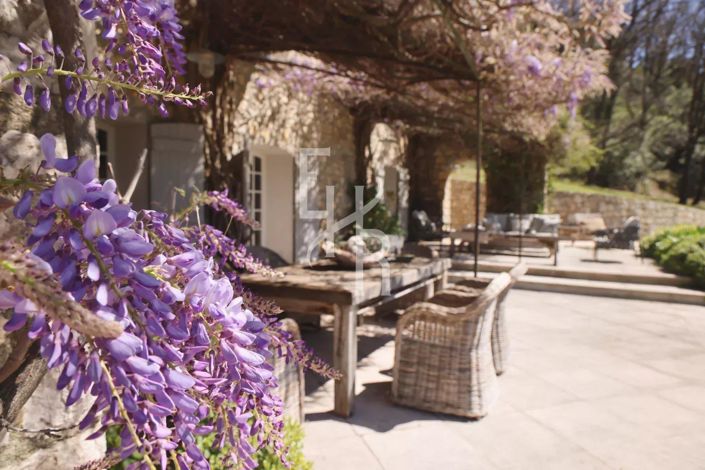 Image No.2-5 Bed House for sale